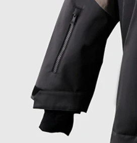 Mens hooded ski jacket cuff